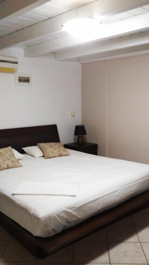 "Villa Kanavos" Apts Matala  Bagian luar foto