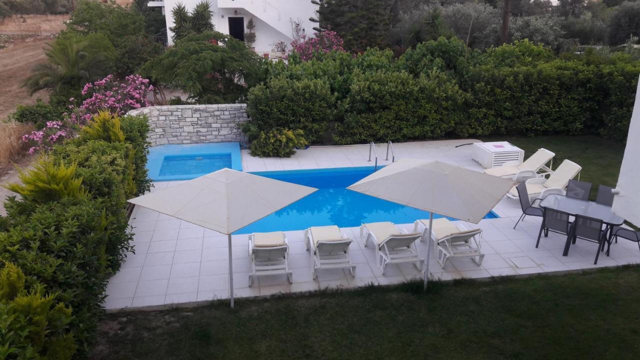 "Villa Kanavos" Apts Matala  Bagian luar foto